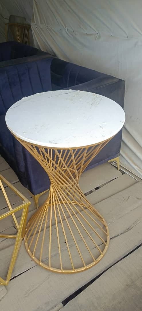 Elegant White Circle Center Table