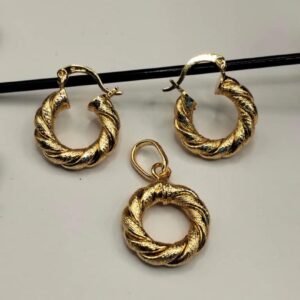 Twisted Gold Hoop Earring and Pendant Set – Luxury Classic Design