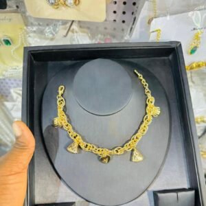 Gold-Plated Charm Necklace with Heart and Shell Pendants – Classic Luxury Set