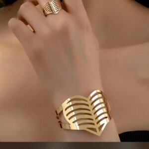 Leaf Harmony Gold Bracelet and Ring Set