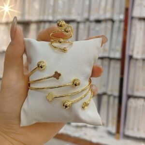 Golden Clover Spiral Set