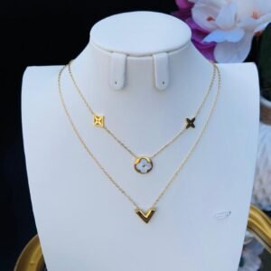 Noir Elegance Necklace (Gold & Black Enamel)