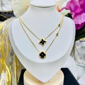 Noir Bloom Necklace