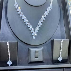 Aurora Crystal Timepiece (Amethyst Edition)