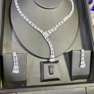 Diamond Stream Set (Y-Neckline Edition)