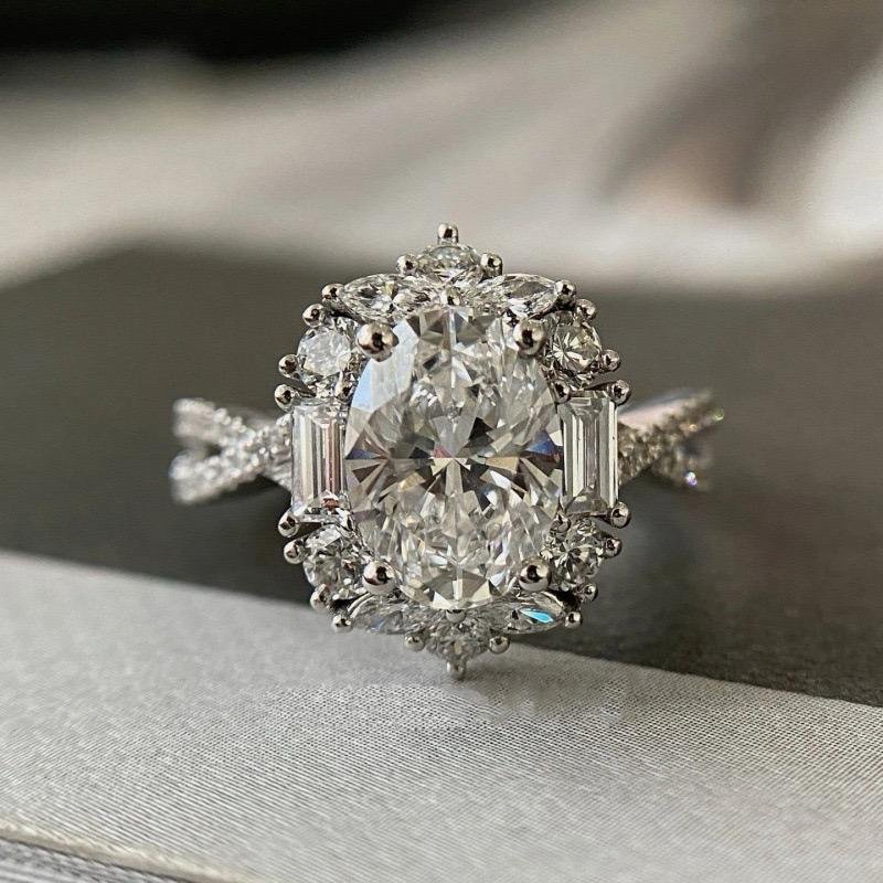 The Aurora Crown Ring
