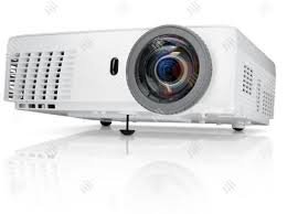 Dell Projector – 3000 Lumens Brightness