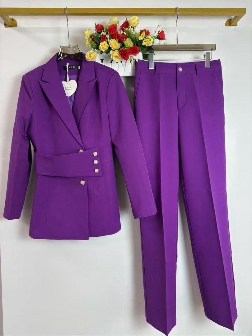 Women’s Double-Breasted Tailored Suit Set (Blazer & Trousers) - Image 8