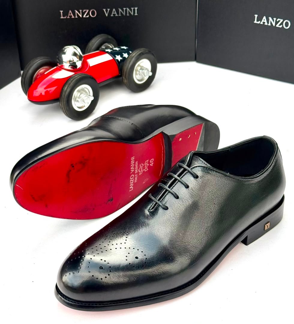 Lanzo Vanni Brogue Leather Oxford Shoes in Black