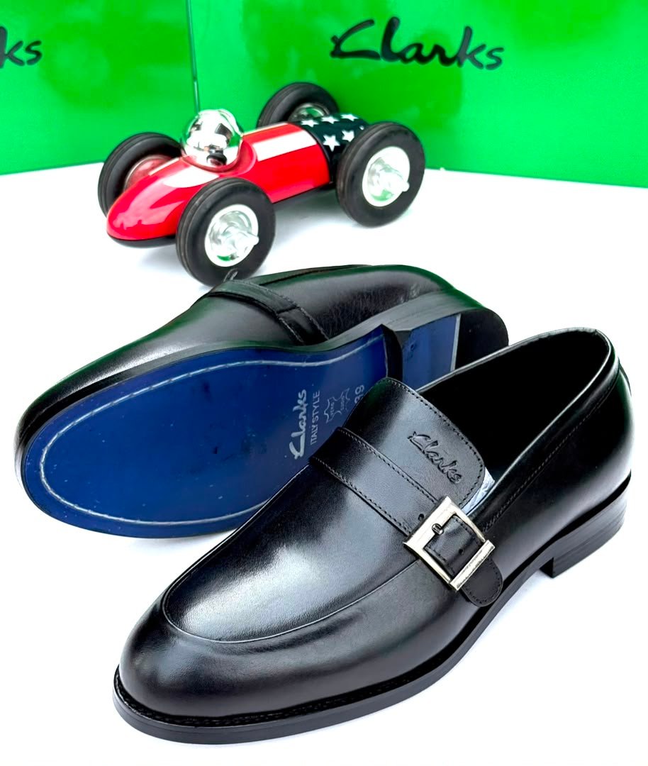Clarks Single Monk Strap Dress Shoes in Black